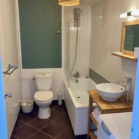 Apartment T2 Acces Direct - Parking - Clim - Balcon & Jardin - Velos - Centre *